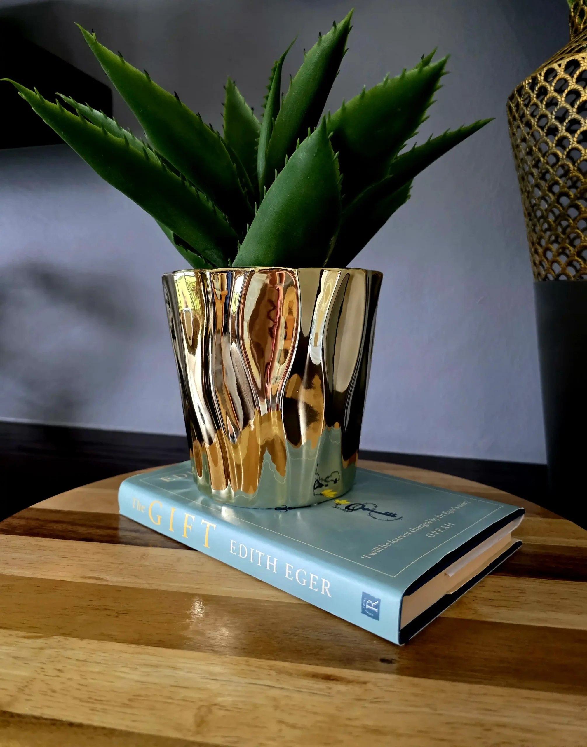 Gold Flower Pot - Image 4