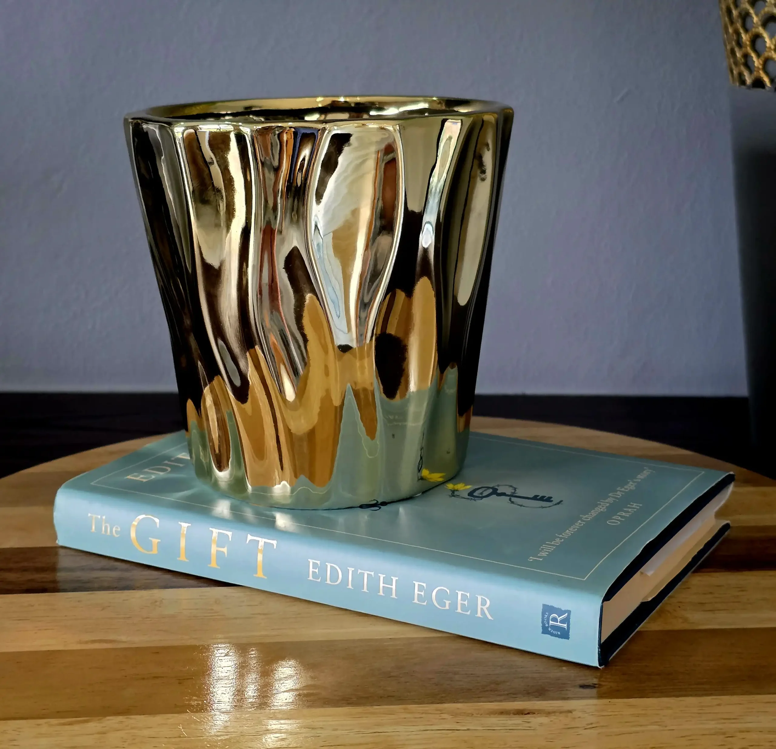 Gold Flower Pot - Image 2