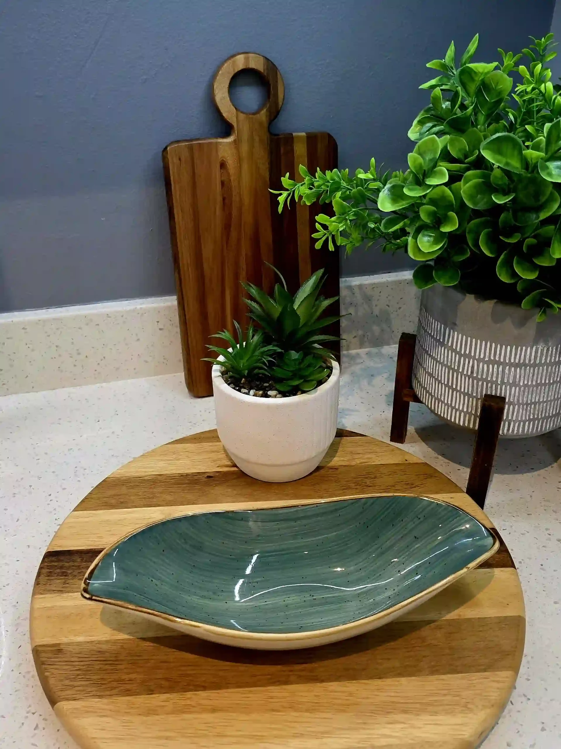 Sage Green Leaf Serving Bowl - Image 2