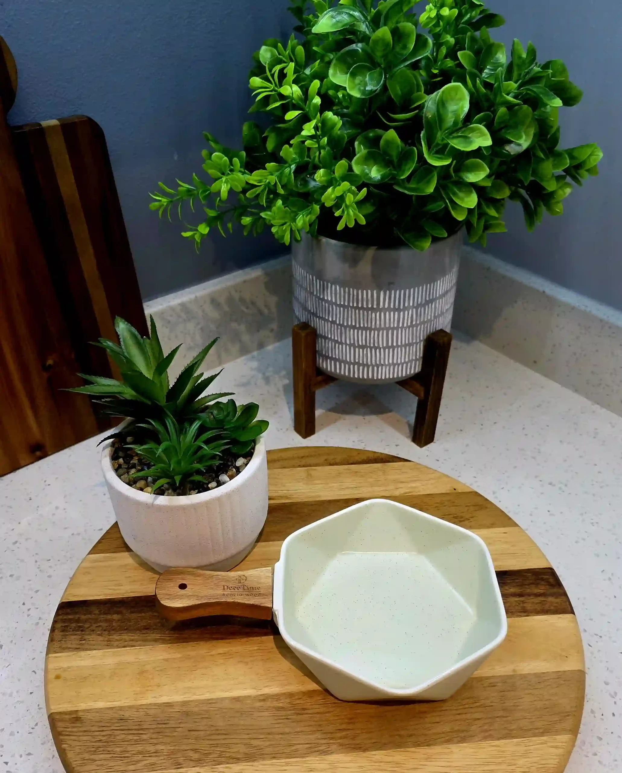 Wooden Handle - Ceramic Serving Bowl - Cream - Image 4