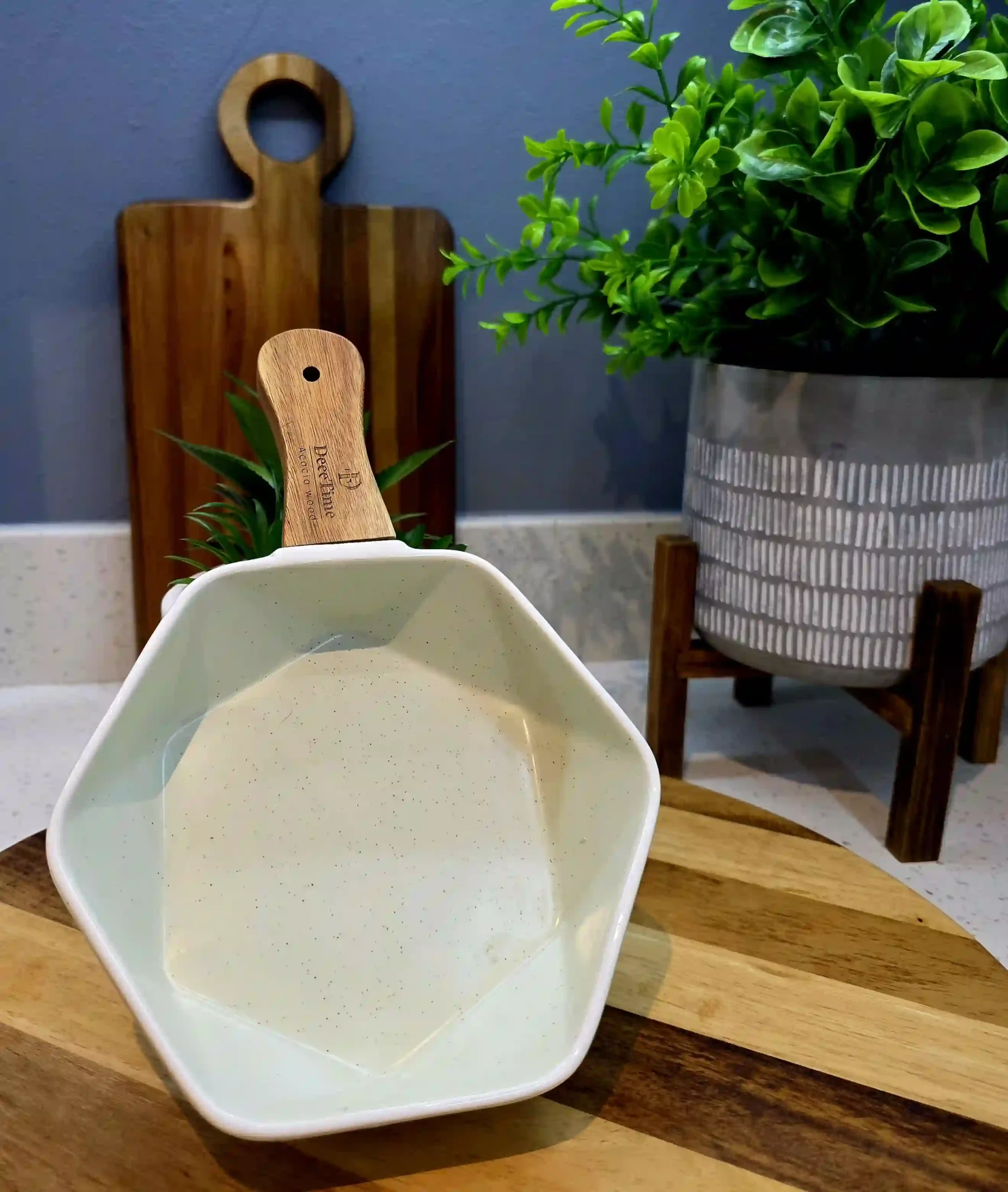 Wooden Handle - Ceramic Serving Bowl - Cream - Image 3