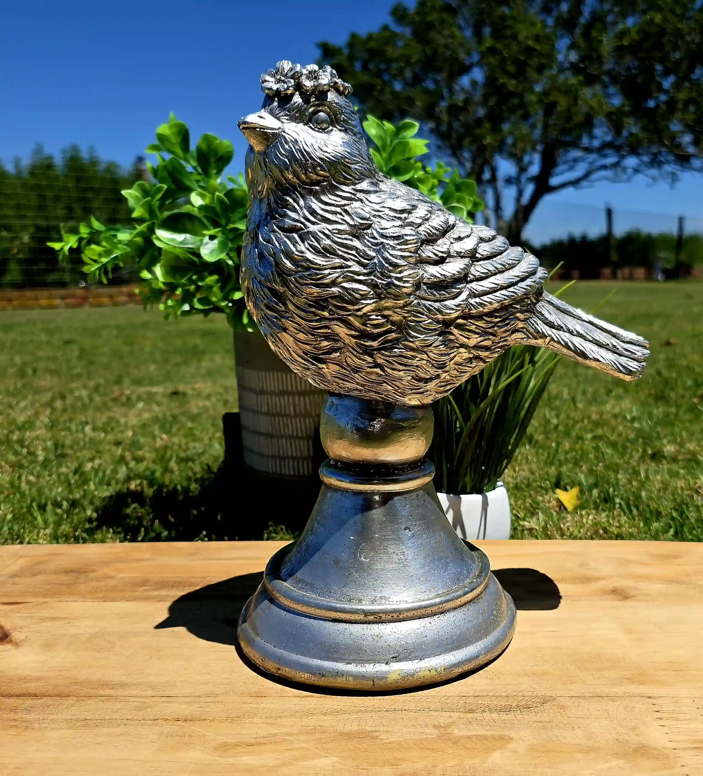 Large Silver Bird on Stand Décor - Image 2