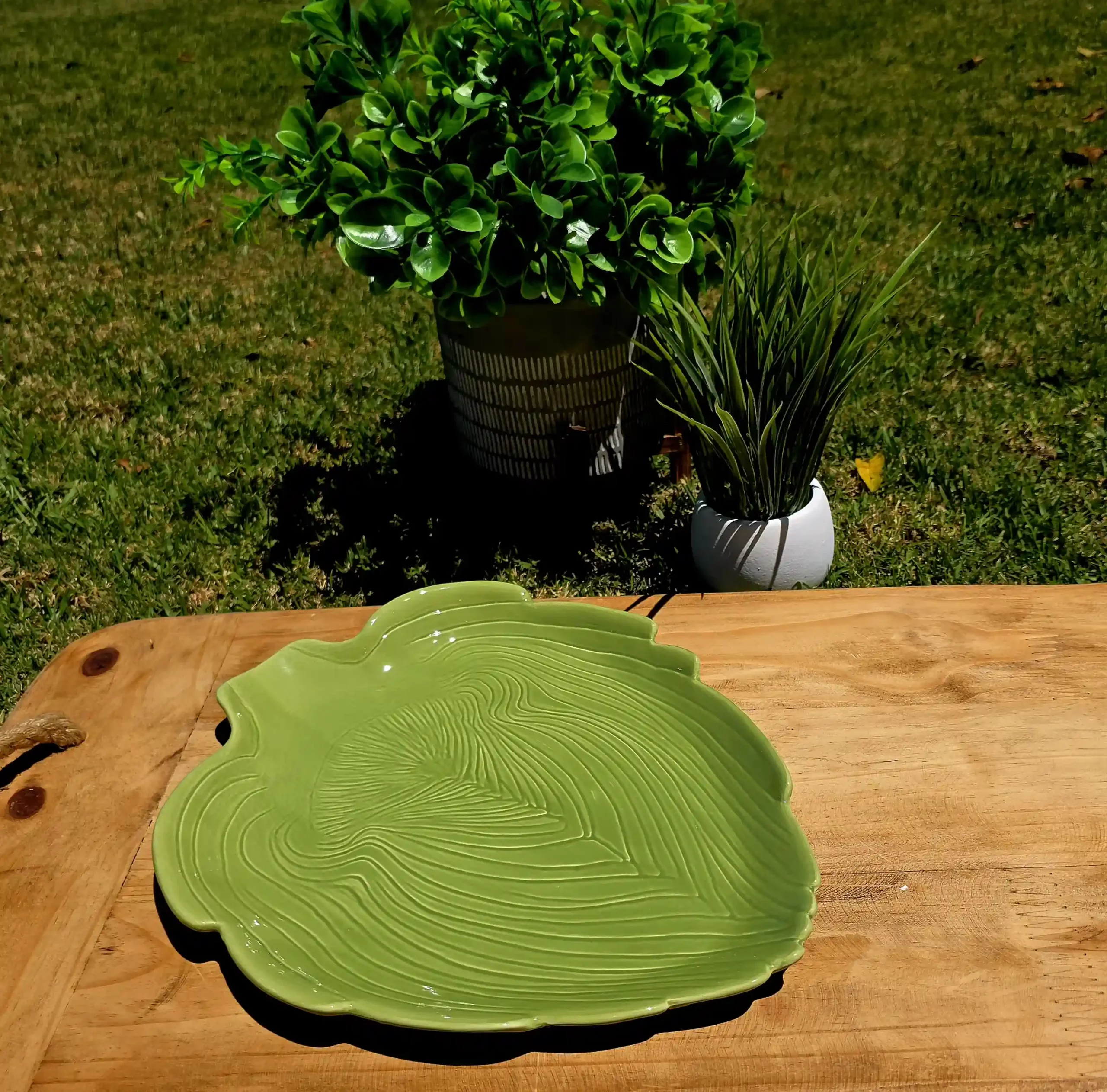 Green Artichoke Ceramic Plate - Image 3