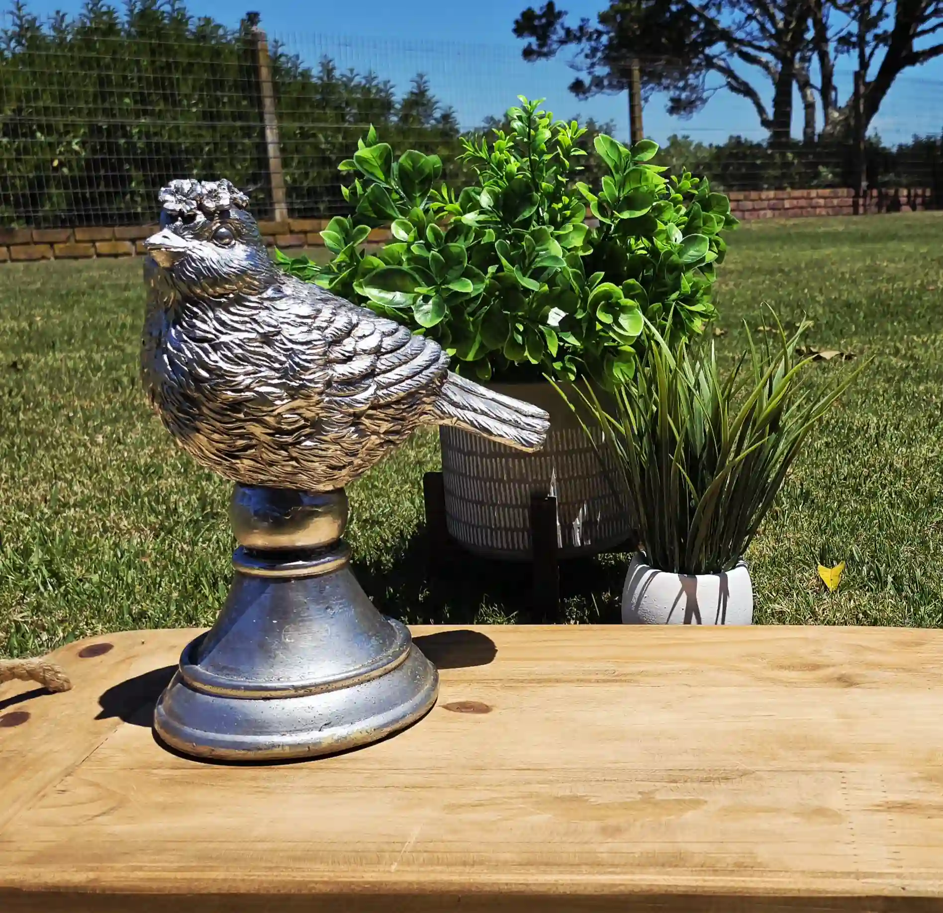 Large Silver Bird on Stand Décor