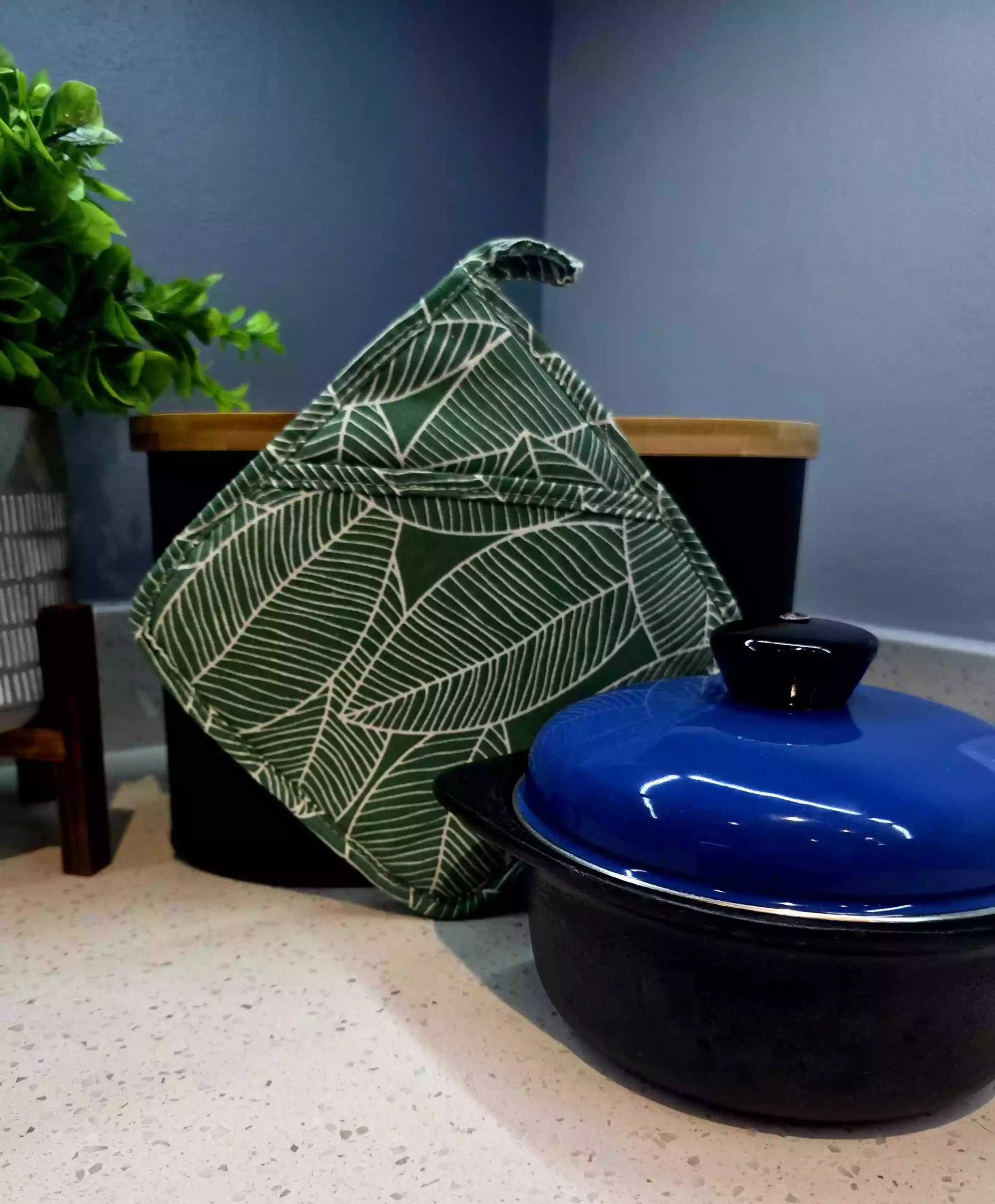 Olive Leaf Pattern Heat-Resistant Mat – Square - Image 3