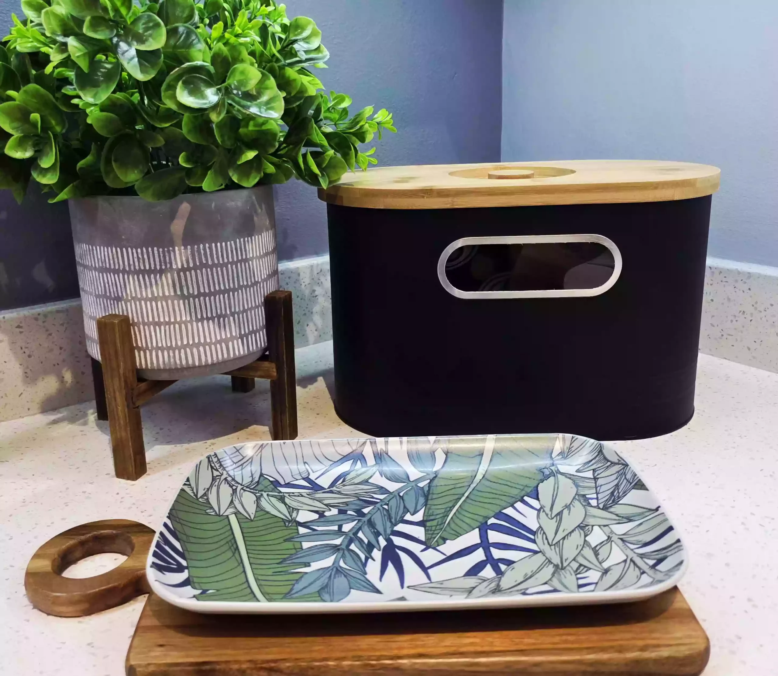 Leaf Patterned Ceramic Rectangular Plate - Image 3